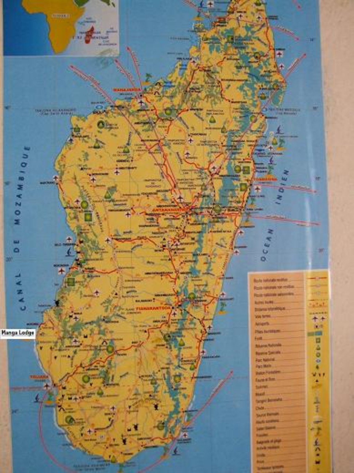 Carte de Madagascar situant MangaLodge sur la côte ouest